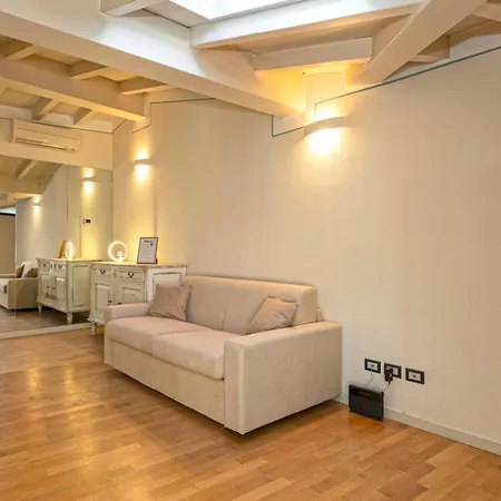 Historic Charm With Exposed Beams Ac In * Bergamo